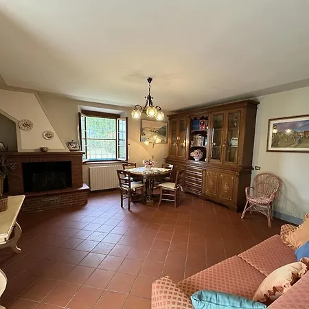 Casa Sul Colle Apartment *